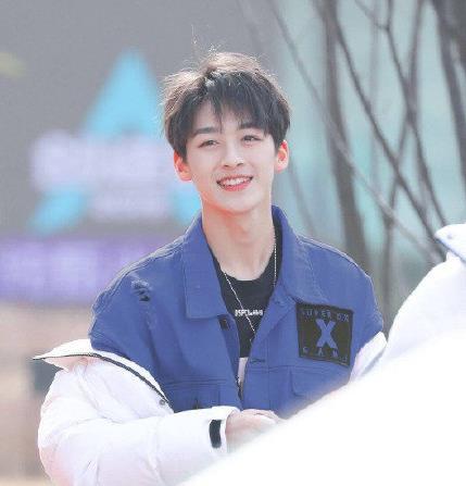 娱乐爆料何洛洛视频,娱乐爆料引发网友热议  第2张