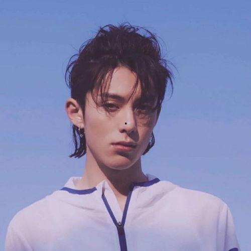 爆料王鹤棣追求田曦薇视频,甜蜜互动引网友热议  第2张